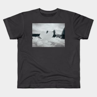 Snowy Tower Bridge - London Kids T-Shirt